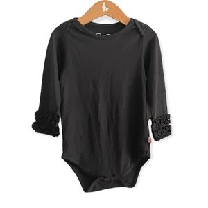 Ruffle Butts Long Sleeve Ruffle Body Suit In Black Size 18-24 Months NWOT